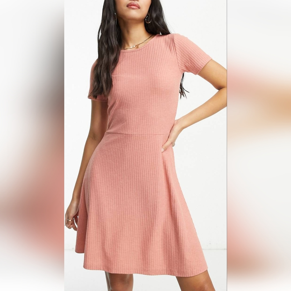 Only short sleeve skater dress in pink